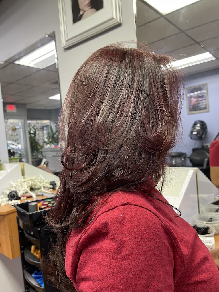 Melfi’s Beauty Salon 07204