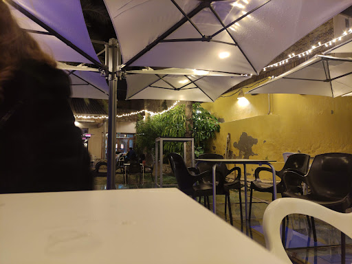 Charol Cafe & Bar - Avinguda del Consell del País Valencià, 92, 03698 Agost, Alicante, España