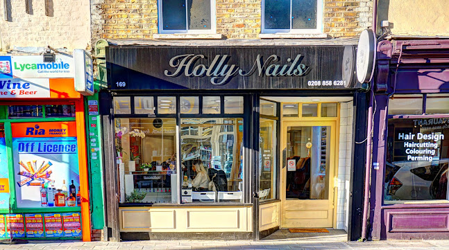 Reviews of Holly Nails London in London - Beauty salon