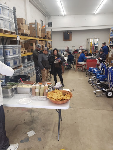 Paint Store «Sherwin-Williams Paint Store», reviews and photos, 2902 W Fullerton Ave, Chicago, IL 60647, USA