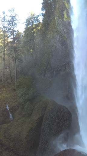 Waterfall «Latourell Falls», reviews and photos, Historic Columbia River Hwy, Corbett, OR 97019, USA