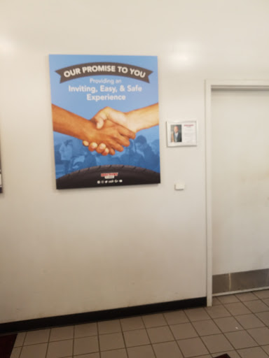 Tire Shop «Discount Tire», reviews and photos, 42990 Grand River Ave, Novi, MI 48375, USA