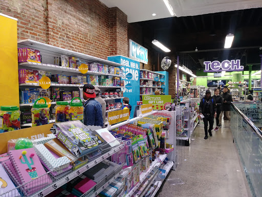 Variety Store «Five Below», reviews and photos, 1529 Chestnut St, Philadelphia, PA 19102, USA
