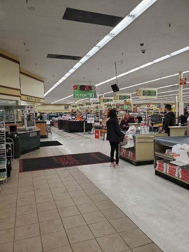 Grocery Store «Family Fare Supermarket», reviews and photos, 56151 M 51 S, Dowagiac, MI 49047, USA