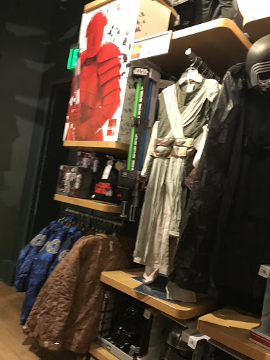 Toy Store «Disney Store», reviews and photos, 7875 Montgomery Rd, Cincinnati, OH 45236, USA