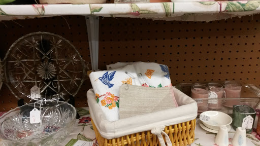 Shopping Mall «Old Town Shopping Center», reviews and photos, 2528 S Campbell Ave, Springfield, MO 65807, USA