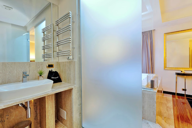 Photos du propriétaire Bed & Breakfast Trevi Diamond - Luxury Suites & Jacuzzi 00187 Rome