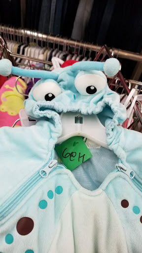 Thrift Store «Village Discount Outlet», reviews and photos, 193 E Waterloo Rd, Akron, OH 44319, USA