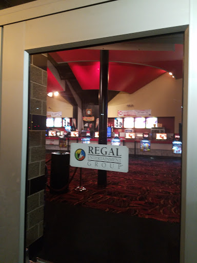 Movie Theater «Regal Cinemas Vancouver Plaza», reviews and photos, 7800 NE 4th Plain Rd, Vancouver, WA 98662, USA