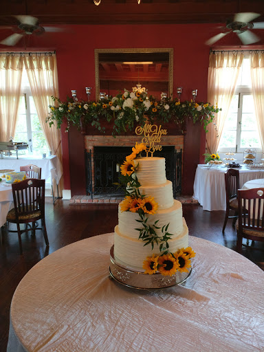 Florist «Florist Of Covington», reviews and photos, 2640 N Hwy 190, Covington, LA 70433, USA