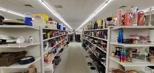 Thrift Store «Beechmont Goodwill Store», reviews and photos, 4051 Commercial Blvd, Cincinnati, OH 45245, USA