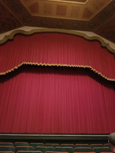 Movie Theater «Paramount Theatre», reviews and photos, 17 South St, Middletown, NY 10940, USA