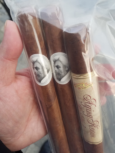 Cigar Shop «Burlingame Tobacconists», reviews and photos, 1404 Burlingame Ave, Burlingame, CA 94010, USA