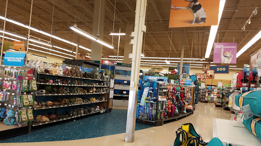 Pet Supply Store «Petco Animal Supplies», reviews and photos, 993 Branson Hills Pkwy, Branson, MO 65616, USA