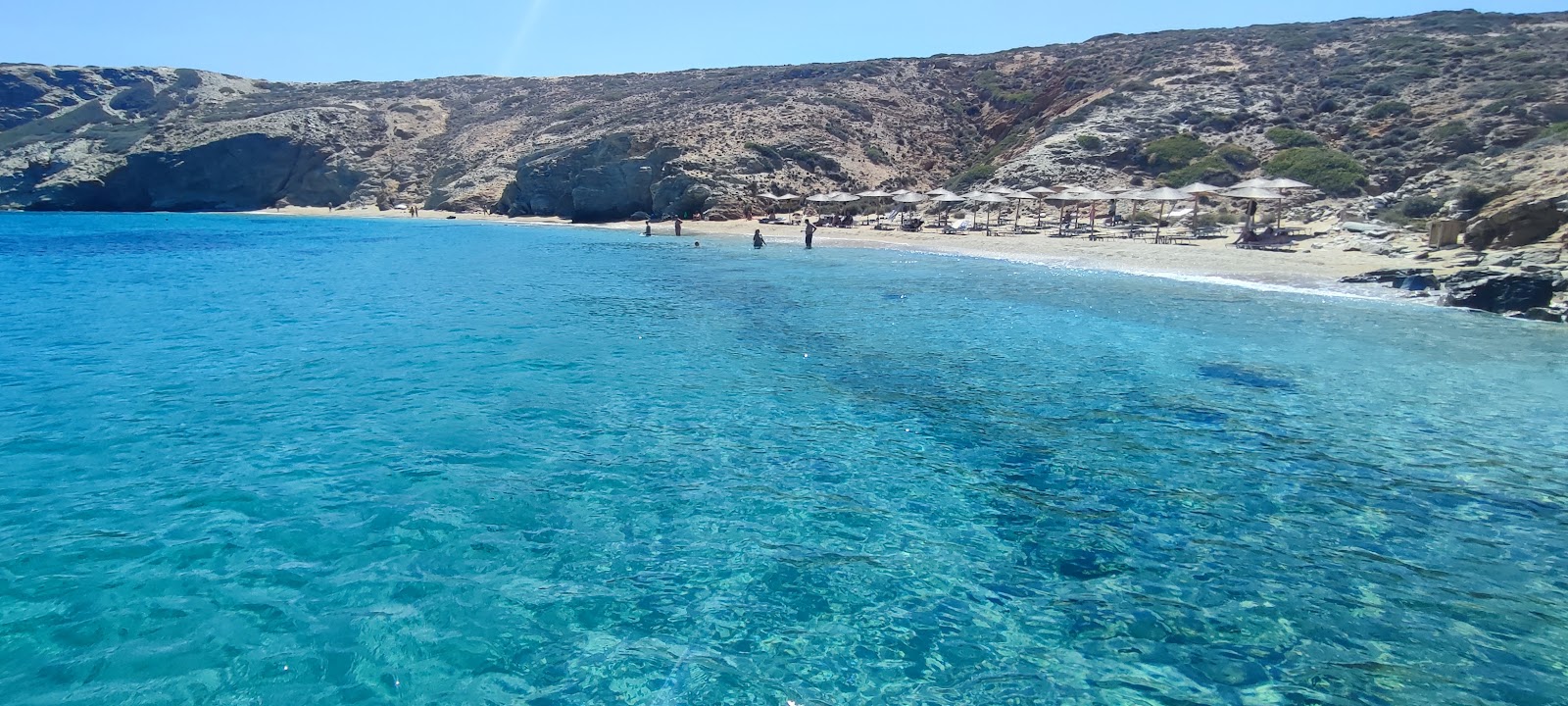 Gramvoussa Beach'in fotoğrafı uçurumlarla desteklenmiş