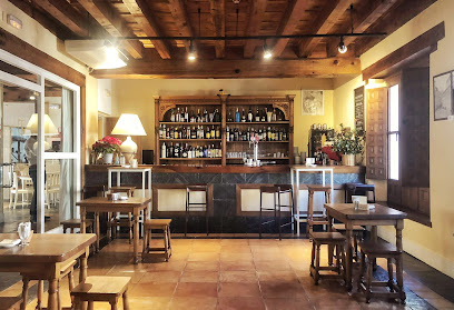 Bar La Villa - C. Calzada, 3, 40172 Pedraza, Segovia, Spain