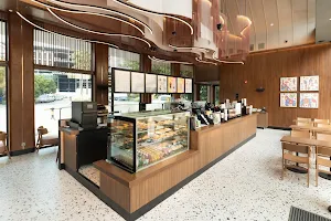 Starbucks Holiday Palace (Poi Pet) image