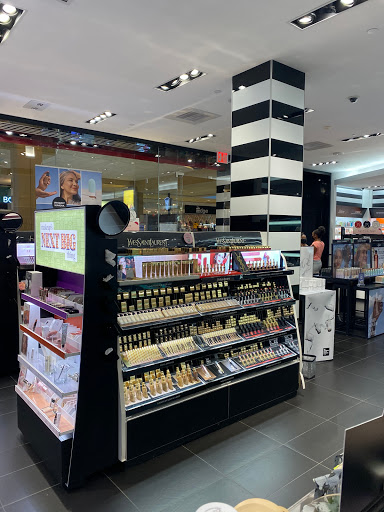 Cosmetics Store «SEPHORA», reviews and photos, 1760 Willowbrook Mall, Wayne, NJ 07470, USA