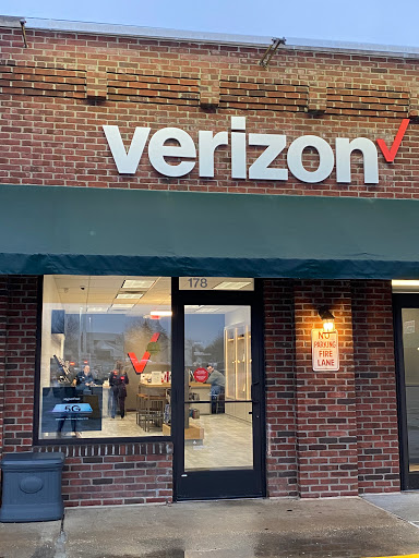 Verizon Wireless, 5 Atterbury Blvd, Hudson, OH 44236, USA, 