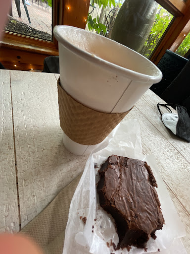 Restaurant «Lompoc Cafe», reviews and photos, 36 Rodick St, Bar Harbor, ME 04609, USA