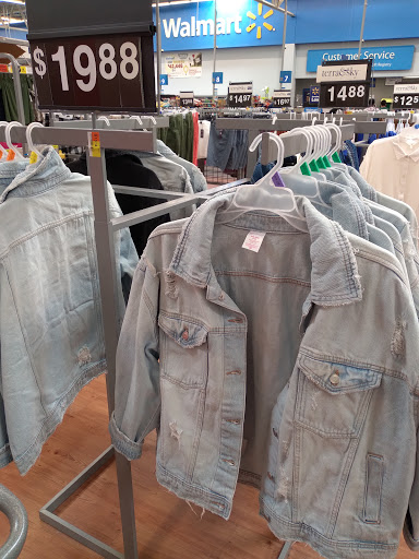 Department Store «Walmart Supercenter», reviews and photos, 180 Levittown Center, Levittown, PA 19055, USA