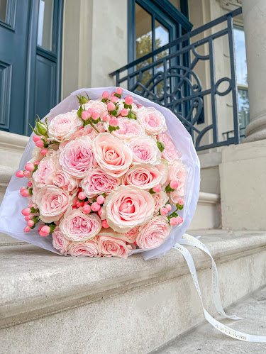 Same Day Flower Delivery - Beaucoup London - Florist