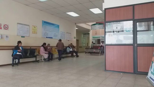 Opiniones de Hospital del IESS Latacunga en Latacunga - Agencia de seguros
