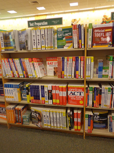 Book Store «Barnes & Noble», reviews and photos, 270 Buckland Hills Dr #1024, Manchester, CT 06040, USA
