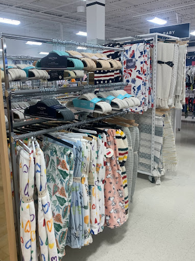 Department Store «Marshalls», reviews and photos, 5562 Silver Hill Rd, District Heights, MD 20747, USA