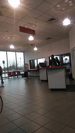 Tire Shop «Discount Tire Store - Longmont, CO», reviews and photos, 379 S Hover Rd, Longmont, CO 80501, USA