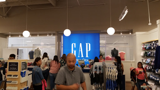 Clothing Store «Gap Outlet», reviews and photos, 1600 Saratoga Ave, San Jose, CA 95129, USA