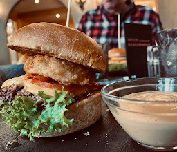 Burger House Neuhausen photo