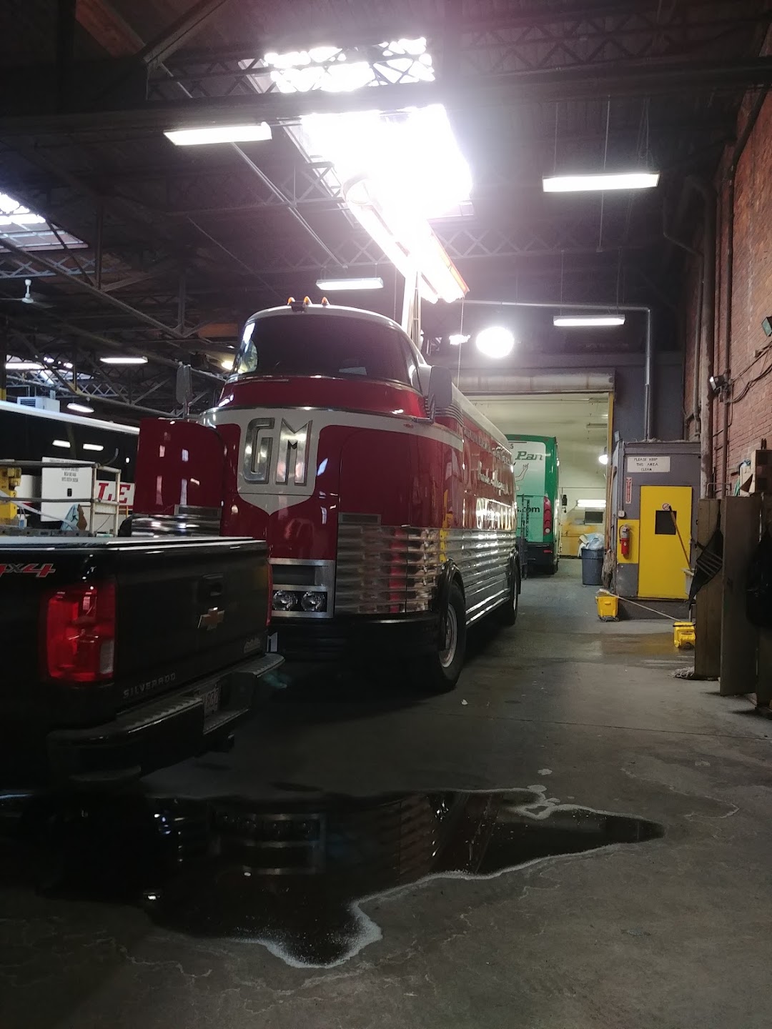 Peter Pan Coach Builders