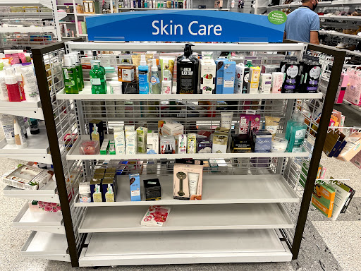 Clothing Store «Ross Dress for Less», reviews and photos, 2733 Gulf to Bay Blvd, Clearwater, FL 33759, USA