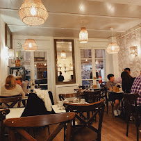 Atmosphère du Restaurant de cuisine fusion asiatique Signature Montmartre à Paris - n°15
