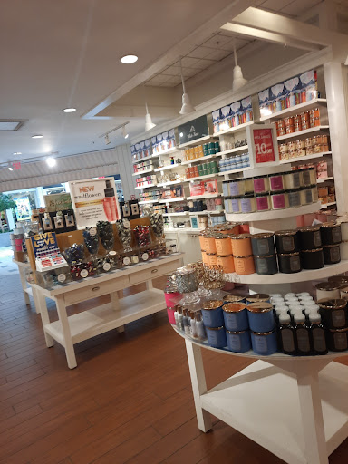 Shopping Mall «Hudson Mall», reviews and photos, 701 NJ-440, Jersey City, NJ 07304, USA