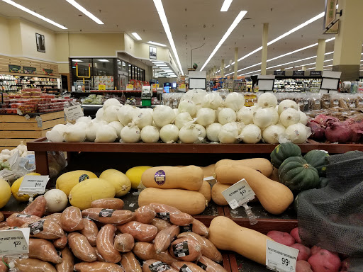 Grocery Store «Jewel-Osco», reviews and photos, 119 S Randall Rd, Batavia, IL 60510, USA