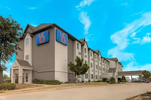 Motel 6 Fort Worth - Burleson image