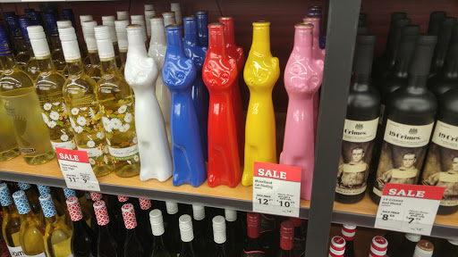 Furniture Store «Cost Plus World Market», reviews and photos, 535 Westport Rd, Kansas City, MO 64111, USA