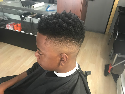 Barber Shop «Pro-Kutz Barbershop LLC.», reviews and photos, 7220 Edgewater Dr, Lockhart, FL 32810, USA