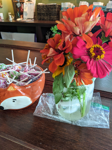 Book Store «FoxTale Book Shoppe», reviews and photos, 105 E Main St, Woodstock, GA 30188, USA