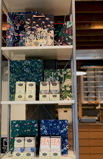 Shipping and Mailing Service «Greenwood Sip & Ship», reviews and photos, 7511 Greenwood Ave N, Seattle, WA 98103, USA