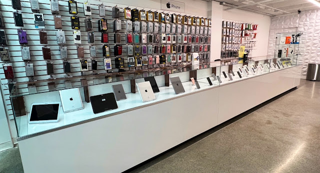 Cell Universe - The Mobile Store