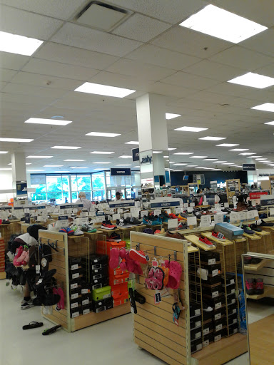 Department Store «Marshalls», reviews and photos, 3131 Main St, Mohegan Lake, NY 10547, USA