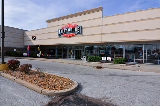Rally House Mid Rivers, 267 Mid Rivers Mall Dr, St Peters, MO 63376, USA, 
