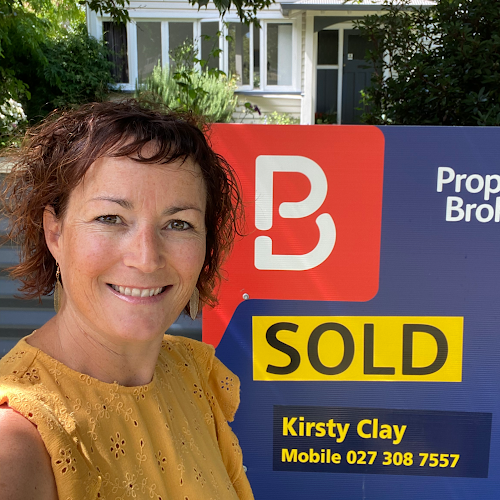 Comments and reviews of Kirsty Clay - Property Brokers Ashburton