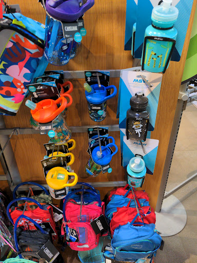 Bicycle Store «Bicycle Garage Indy & BGI Fitness - Greenwood», reviews and photos, 997 E County Line Rd, Greenwood, IN 46143, USA