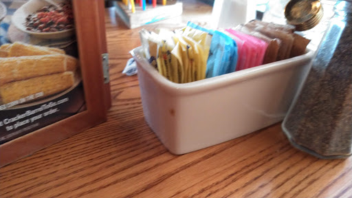 American Restaurant «Cracker Barrel Old Country Store», reviews and photos, 4001 S Frontage Rd, Vicksburg, MS 39180, USA