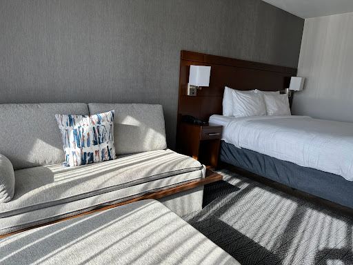 Courtyard by Marriott Los Angeles Woodland Hills image