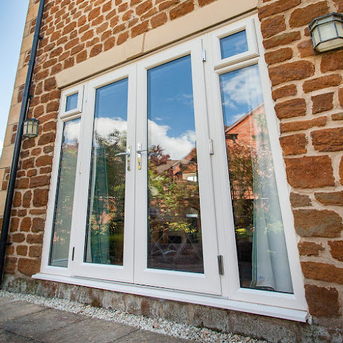 Kingfisher Windows: Double Glazing Leeds & Bradford - Auto glass shop